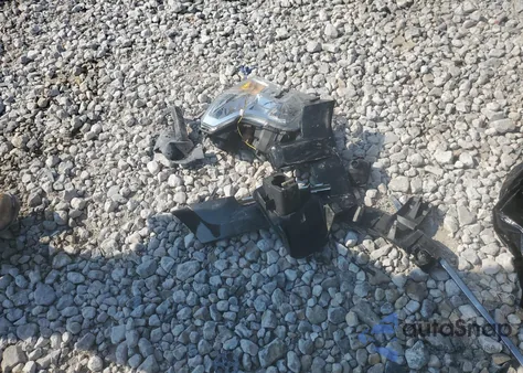 2015 Ford F150 Super Cab z USA, uszkodzony, nr VIN 1FTFX1EF8FFC16645